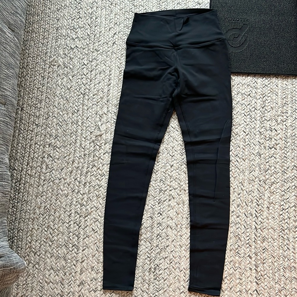 Alo Yoga 7/8 High-Waist Airbrush Legging in XS